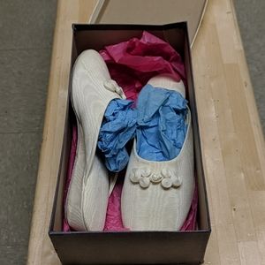 Amy-Jo Gladstone slippers